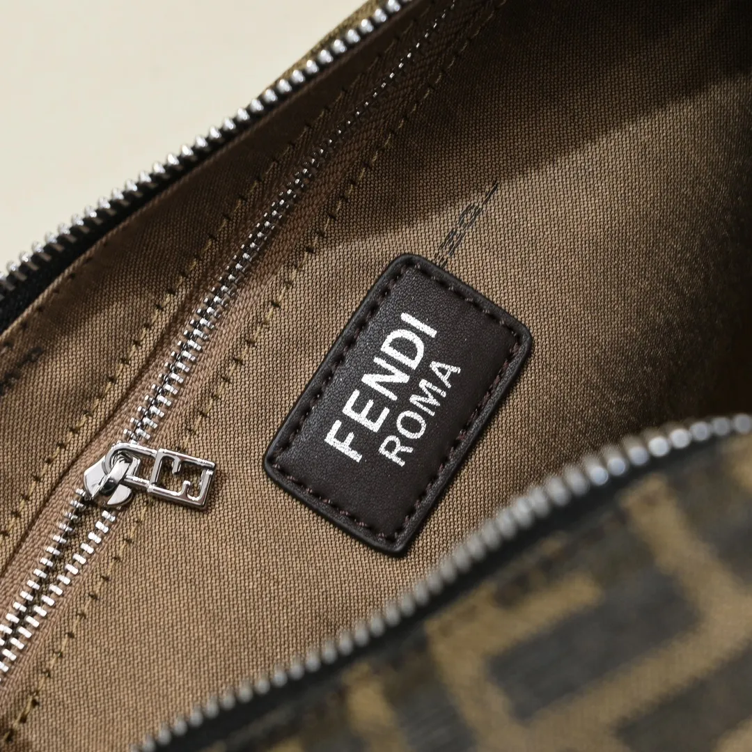 All Categories Fendi Women's Bags (Fendi) Fendi 3352