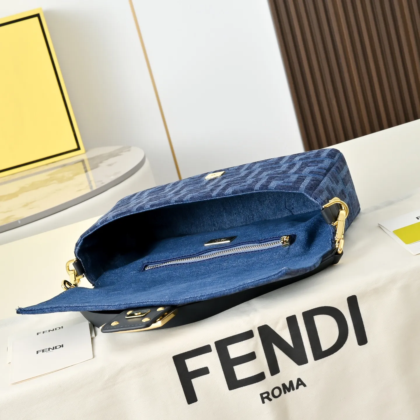 All Categories Fendi Women's Bags (Fendi) Fendi 1106