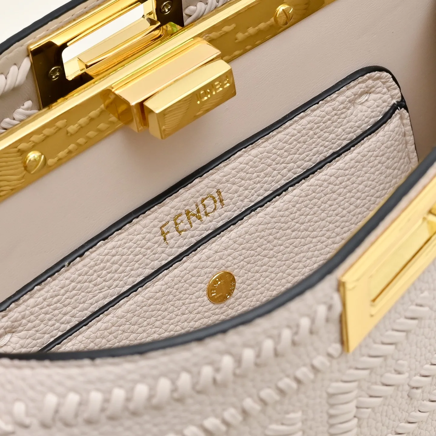 All Categories Fendi Women's Bags (Fendi) Fendi 3338