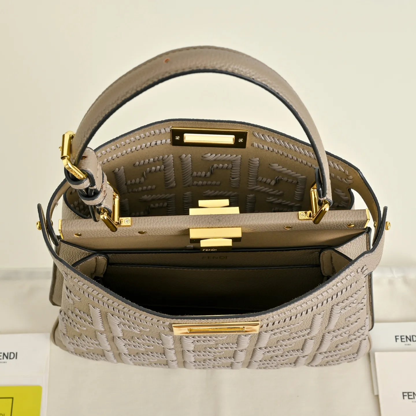 All Categories Fendi Women's Bags (Fendi) Fendi 3322