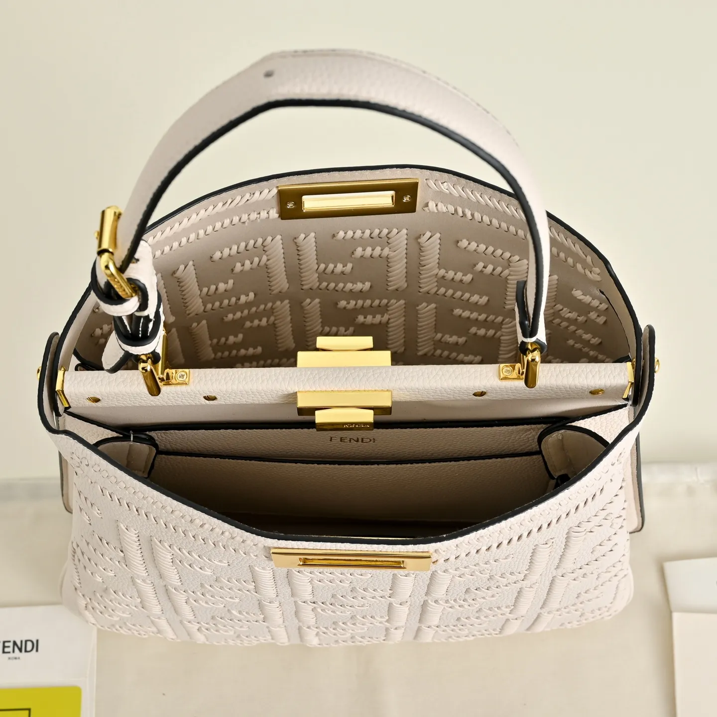 All Categories Fendi Women's Bags (Fendi) Fendi 3322
