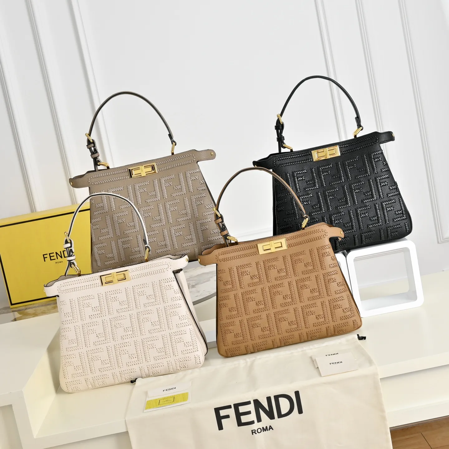 All Categories Fendi Women's Bags (Fendi) Fendi 3322