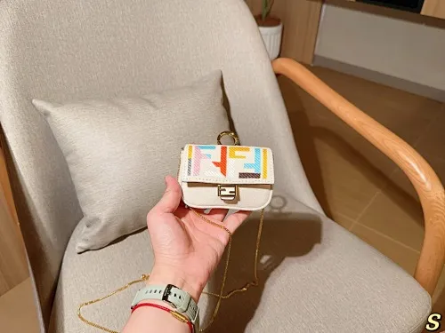 All categories Official website "Brand Women's Bags" Women's Bags 💙 FENDI 2025 new fendi mini lipstick bag coin purse