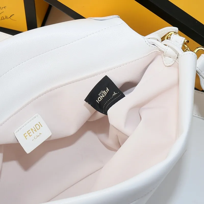 All Categories Fendi Women's Bags (Fendi) Fendi 1222