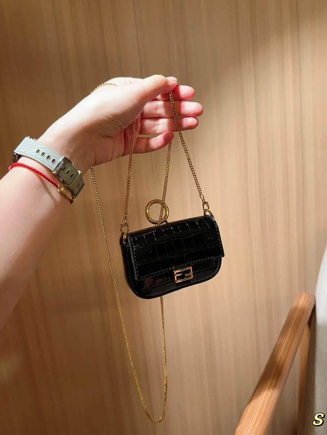 All categories Official website "Brand Women's Bags" Women's Bags 💙 FENDI 2025 new fendi mini lipstick bag coin purse