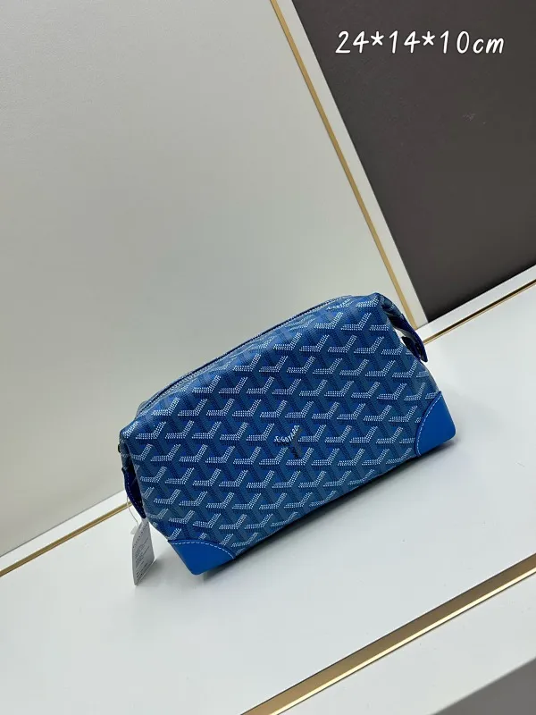 All Categories Official Website "Brand Women's Bags" Women's Bags 💙GOYARD 2024 Official Website New GOYARD Toiletries Bag