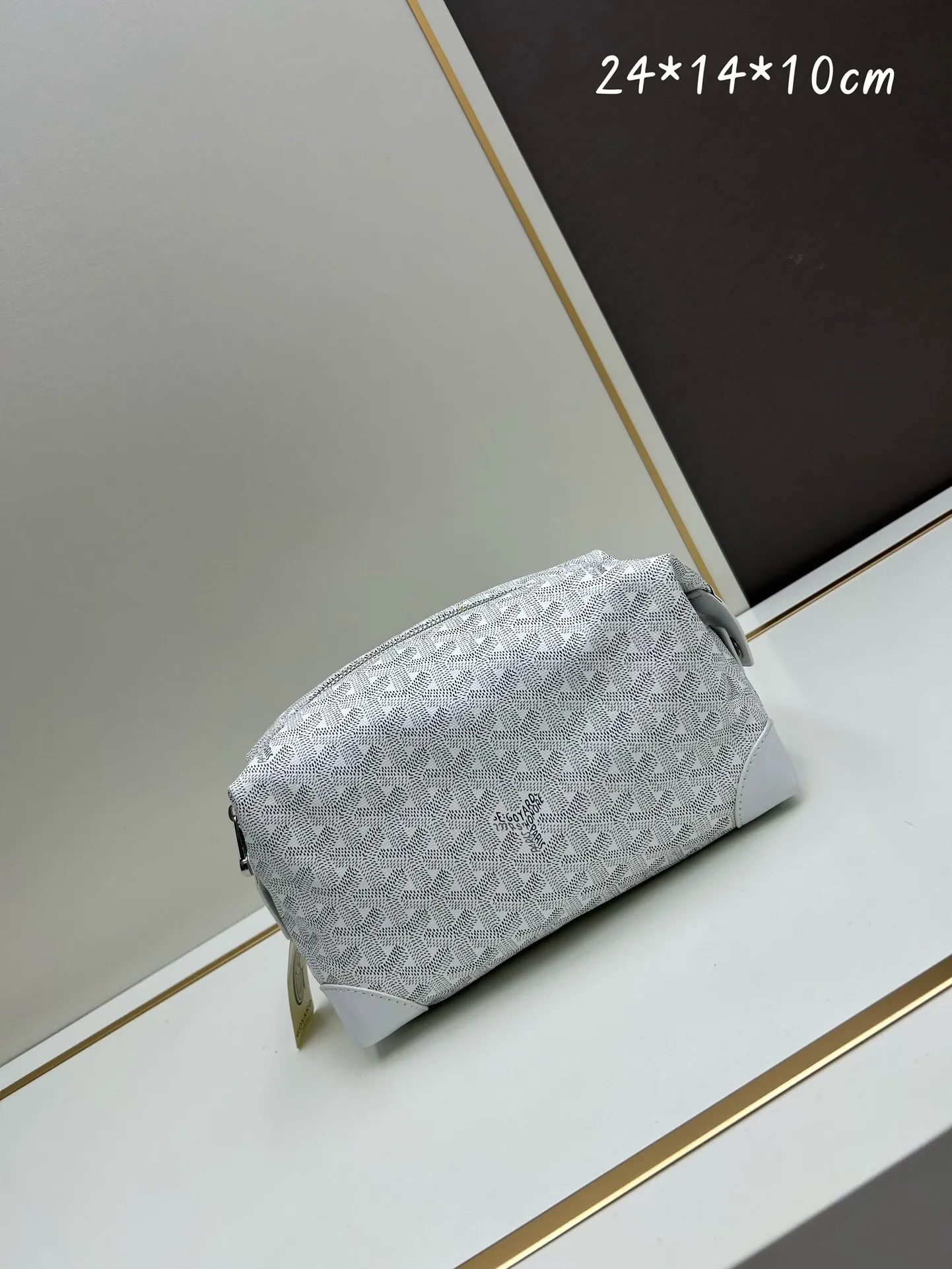 All Categories Official Website "Brand Women's Bags" Women's Bags 💙GOYARD 2024 Official Website New GOYARD Toiletries Bag