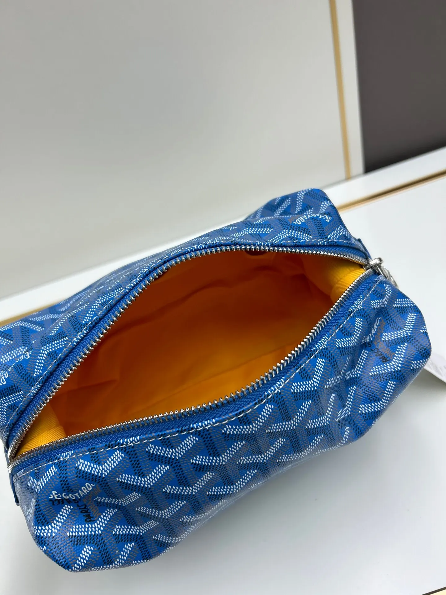 All Categories Official Website "Brand Women's Bags" Women's Bags 💙GOYARD 2024 Official Website New GOYARD Toiletries Bag