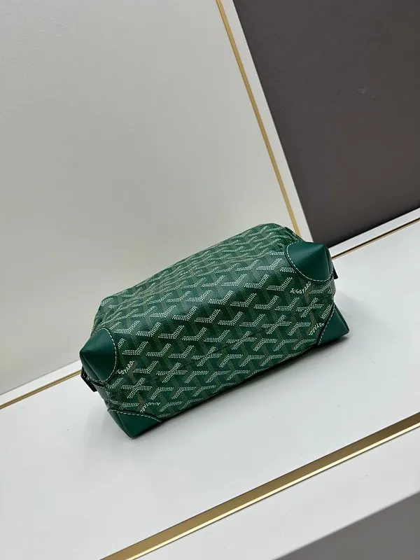 All Categories Official Website "Brand Women's Bags" Women's Bags 💙GOYARD 2024 Official Website New GOYARD Toiletries Bag