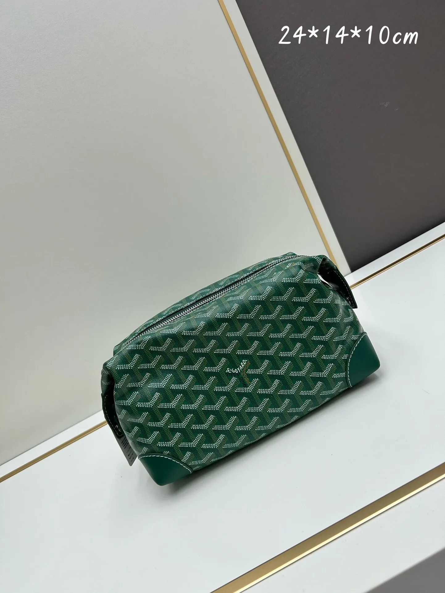 All Categories Official Website "Brand Women's Bags" Women's Bags 💙GOYARD 2024 Official Website New GOYARD Toiletries Bag