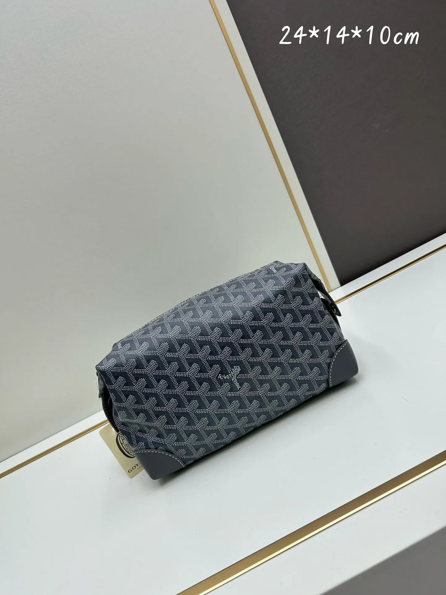All Categories Official Website "Brand Women's Bags" Women's Bags 💙GOYARD 2024 Official Website New GOYARD Toiletries Bag