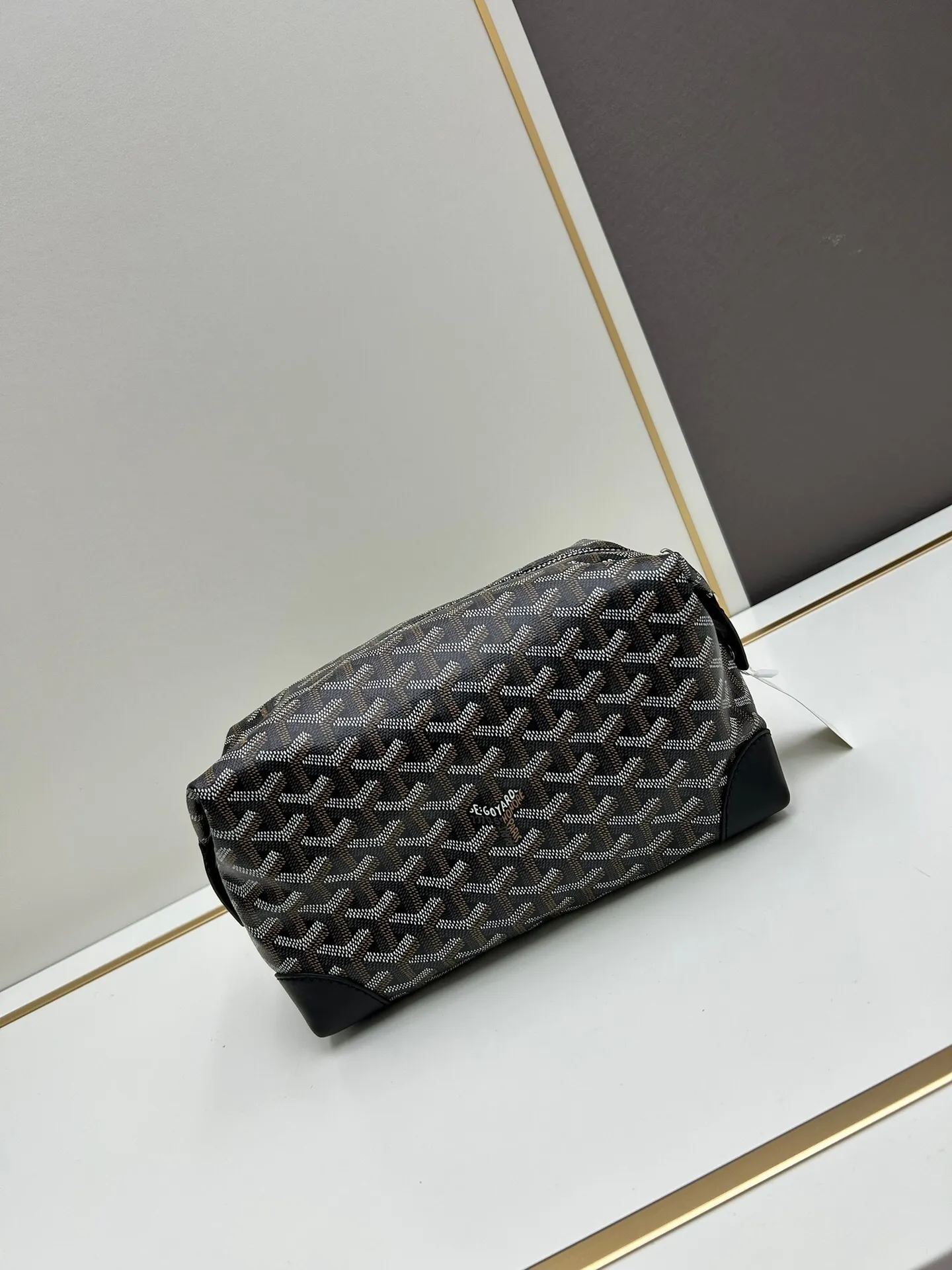 All Categories Official Website "Brand Women's Bags" Women's Bags 💙GOYARD 2024 Official Website New GOYARD Toiletries Bag