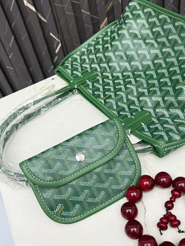 All categories Official website "Brand Women's Bags" Women's Bags 💙GOYARD 2025 new goyard handbags