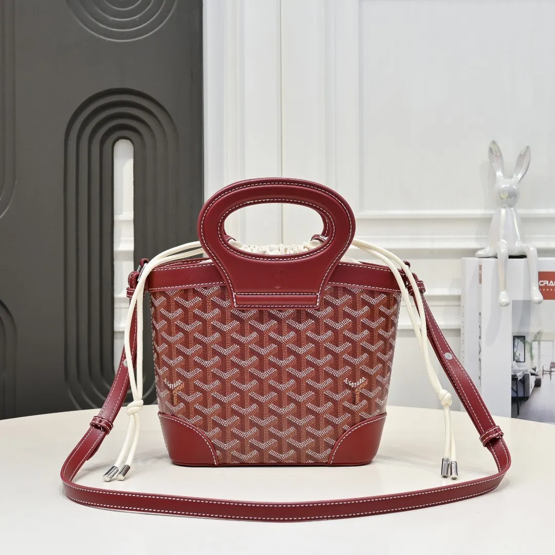 All Categories Official Website "Brand Women's Bags" Women's Bags 💙GOYARD 2026 New Goyard Crossbody Bag