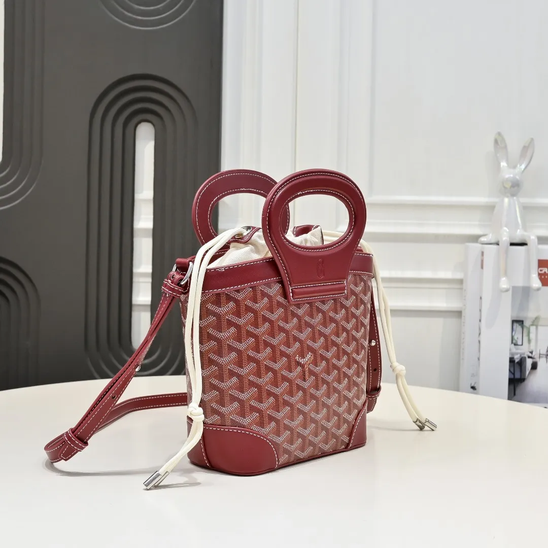 All Categories Official Website "Brand Women's Bags" Women's Bags 💙GOYARD 2026 New Goyard Crossbody Bag