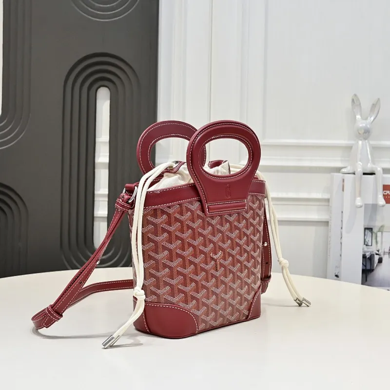 All Categories Official Website "Brand Women's Bags" Women's Bags 💙GOYARD 2026 New Goyard Crossbody Bag