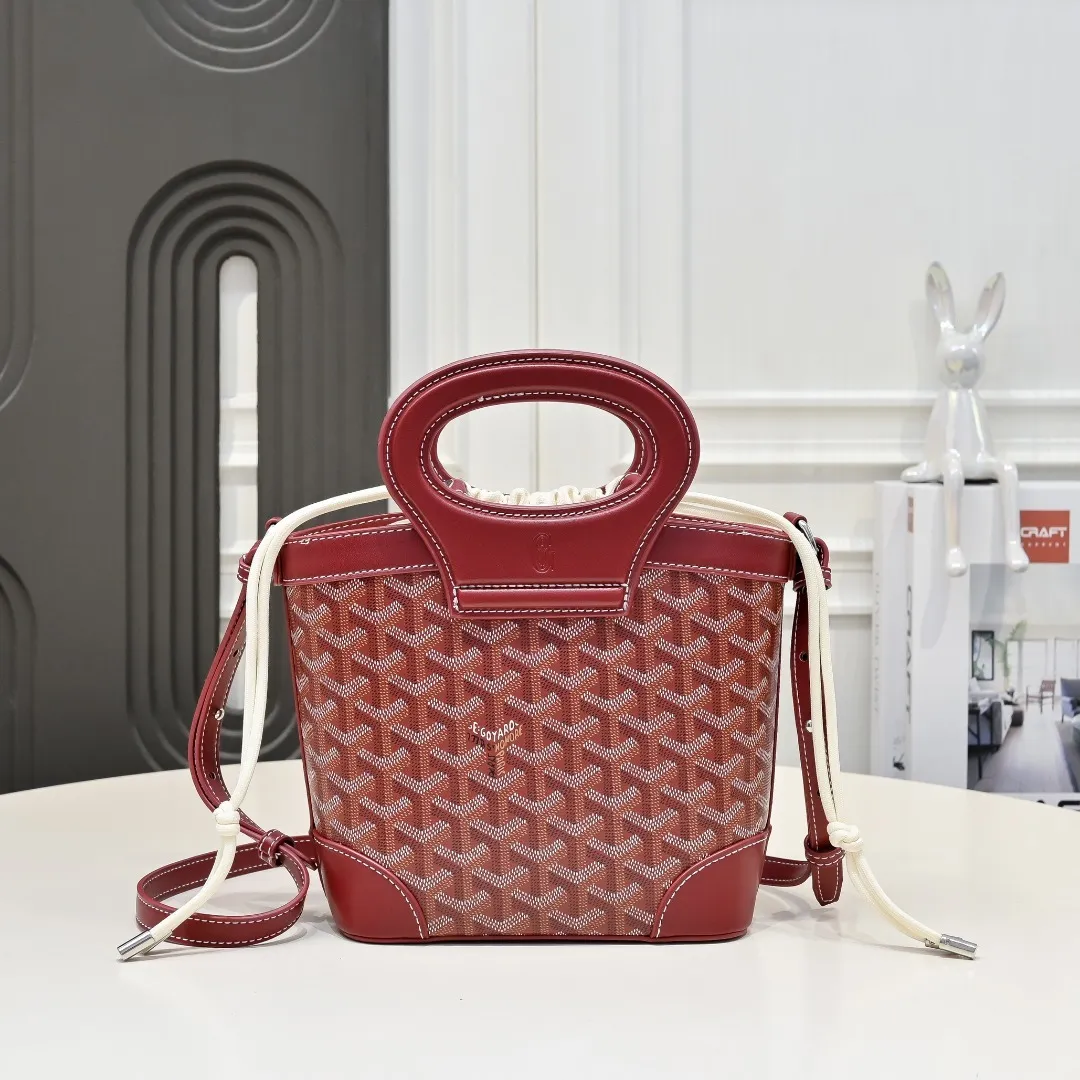 All Categories Official Website "Brand Women's Bags" Women's Bags 💙GOYARD 2026 New Goyard Crossbody Bag