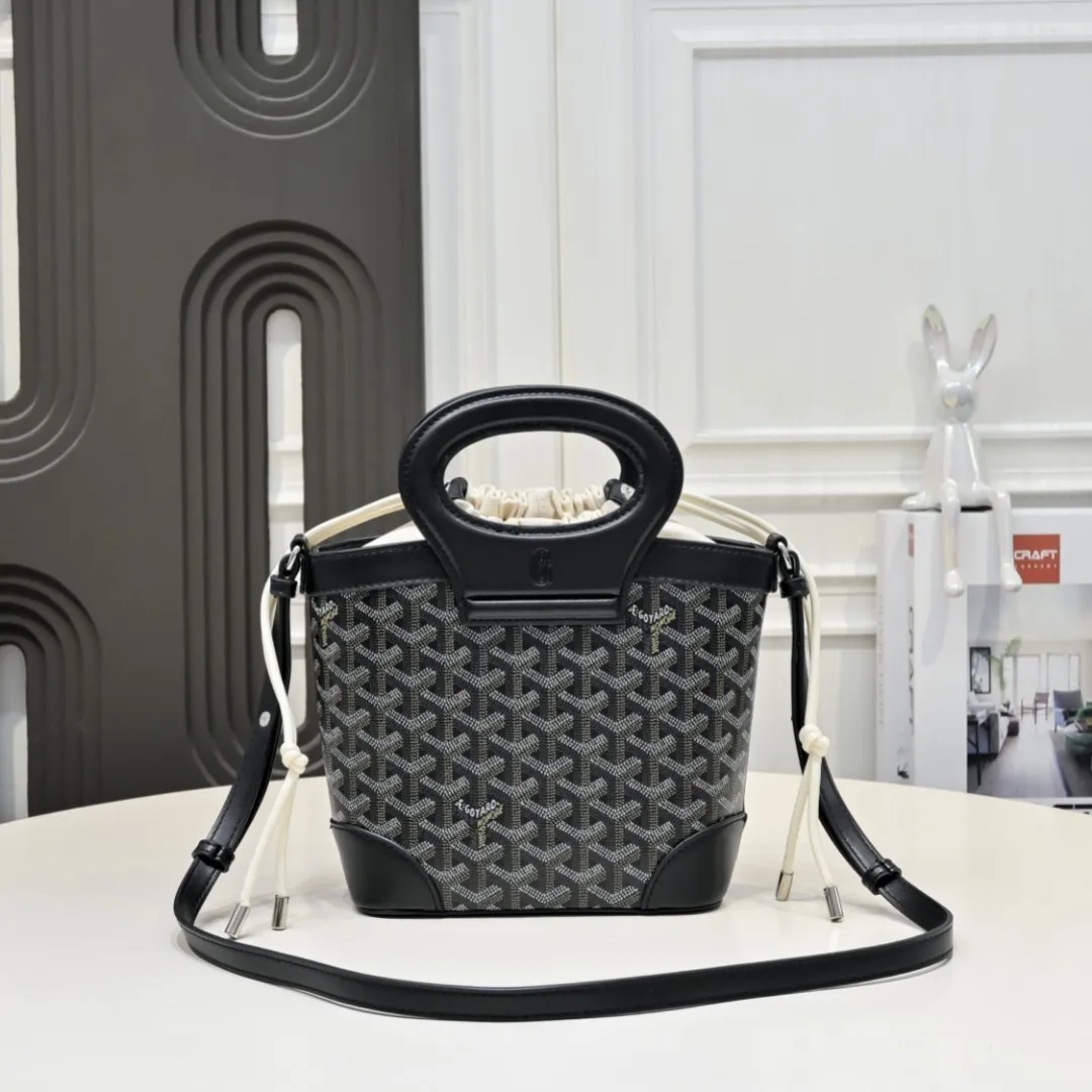All Categories Official Website "Brand Women's Bags" Women's Bags 💙GOYARD 2026 New Goyard Crossbody Bag
