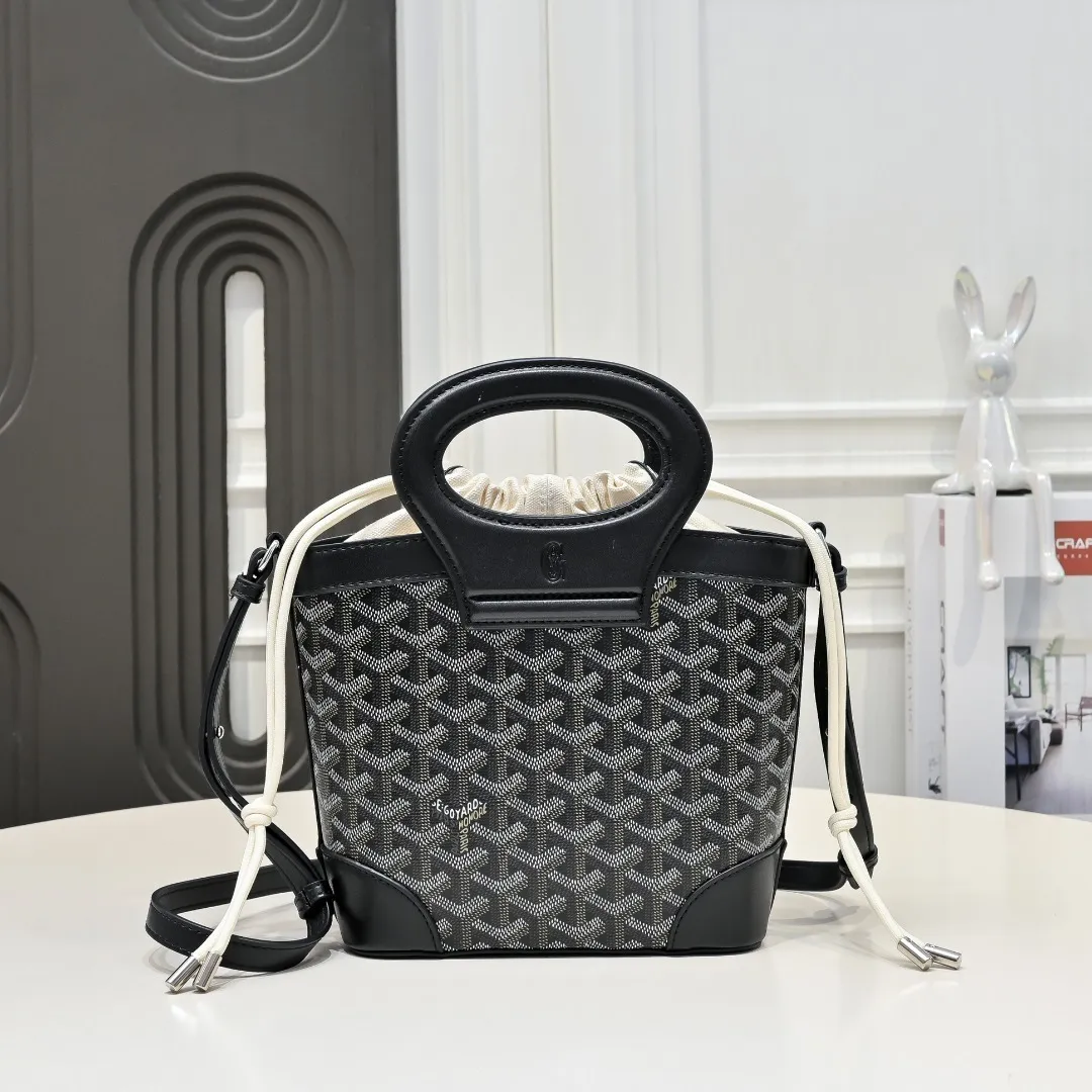 All Categories Official Website "Brand Women's Bags" Women's Bags 💙GOYARD 2026 New Goyard Crossbody Bag