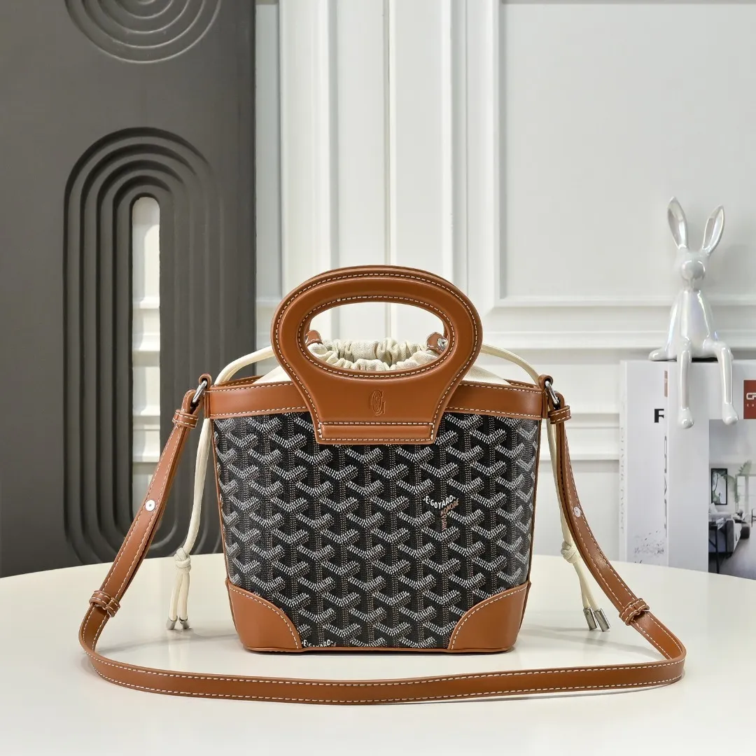 All Categories Official Website "Brand Women's Bags" Women's Bags 💙GOYARD 2026 New Goyard Crossbody Bag