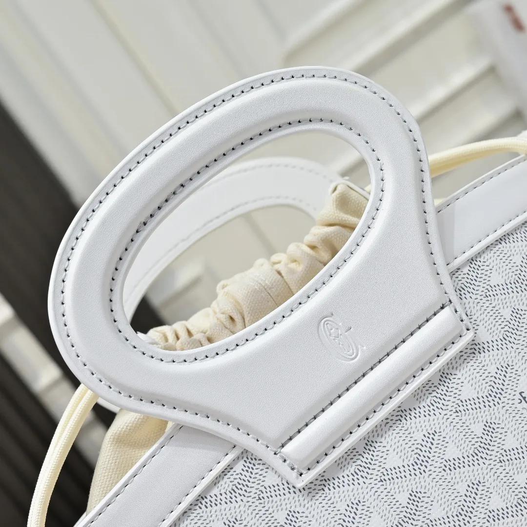 All Categories Official Website "Brand Women's Bags" Women's Bags 💙GOYARD 2026 New Goyard Crossbody Bag