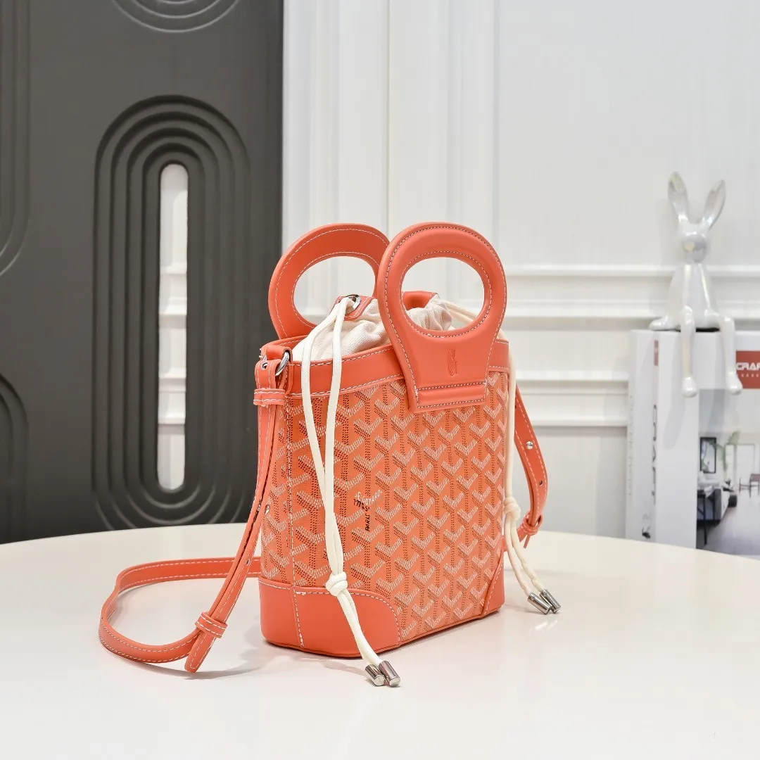 All Categories Official Website "Brand Women's Bags" Women's Bags 💙GOYARD 2026 New Goyard Crossbody Bag