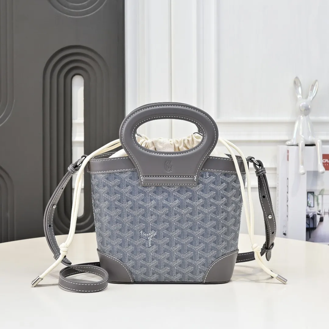 All Categories Official Website "Brand Women's Bags" Women's Bags 💙GOYARD 2026 New Goyard Crossbody Bag