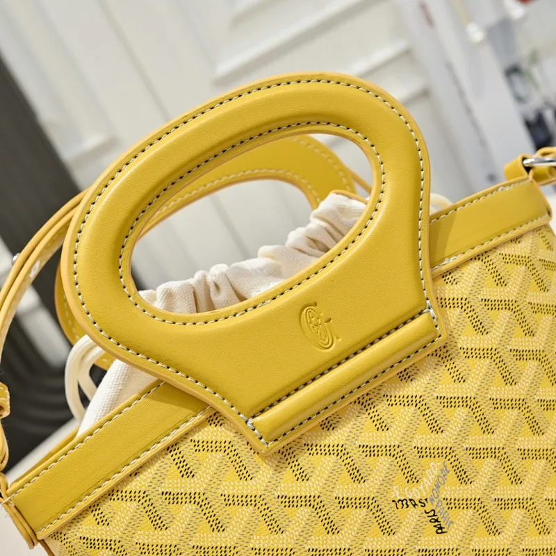 All Categories Official Website "Brand Women's Bags" Women's Bags 💙GOYARD 2026 New Goyard Crossbody Bag