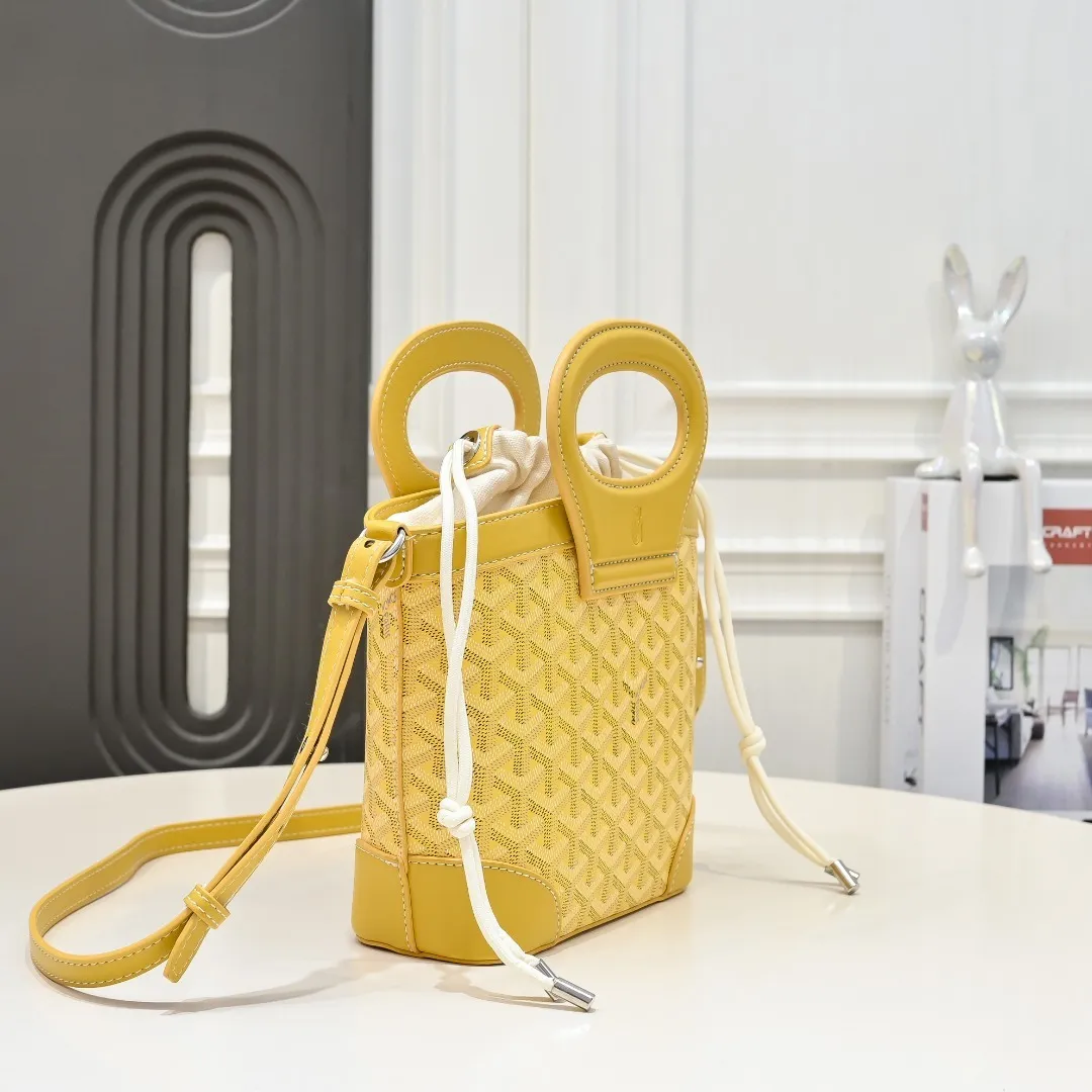 All Categories Official Website "Brand Women's Bags" Women's Bags 💙GOYARD 2026 New Goyard Crossbody Bag