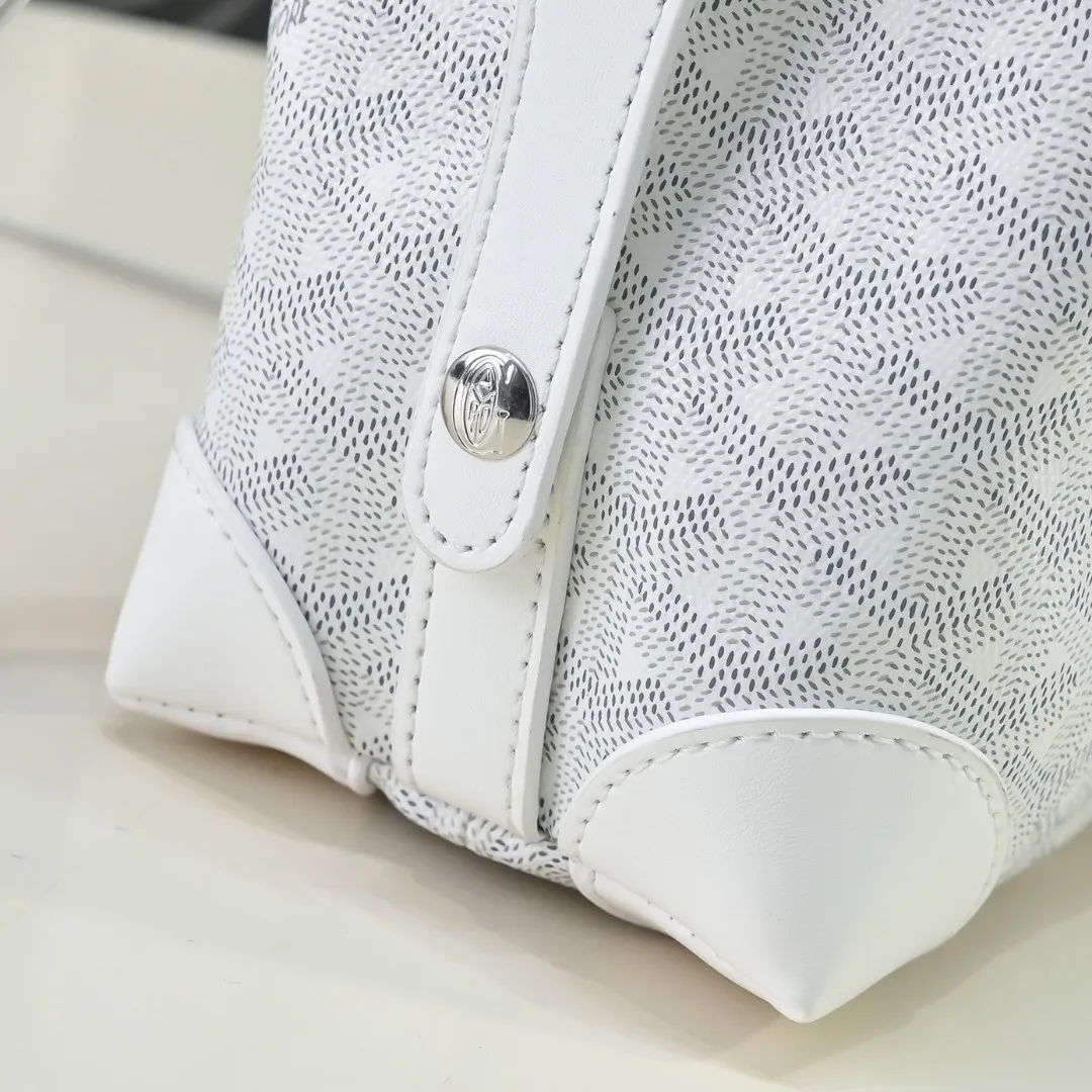 All Categories Official Website "Brand Women's Bags" Women's Bags 💙GOYARD 2026 New Goyard Crossbody Bag