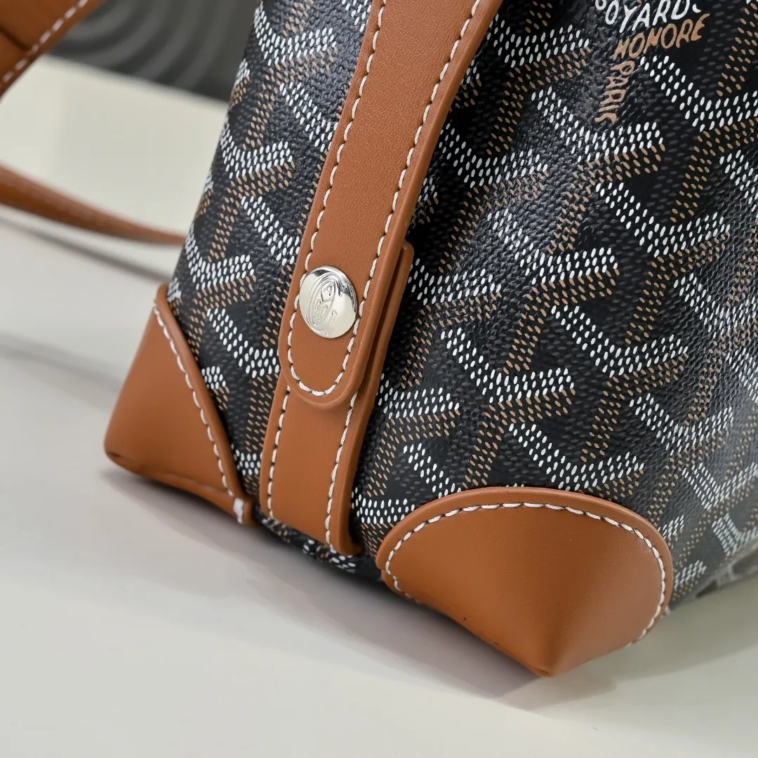 All Categories Official Website "Brand Women's Bags" Women's Bags 💙GOYARD 2026 New Goyard Crossbody Bag