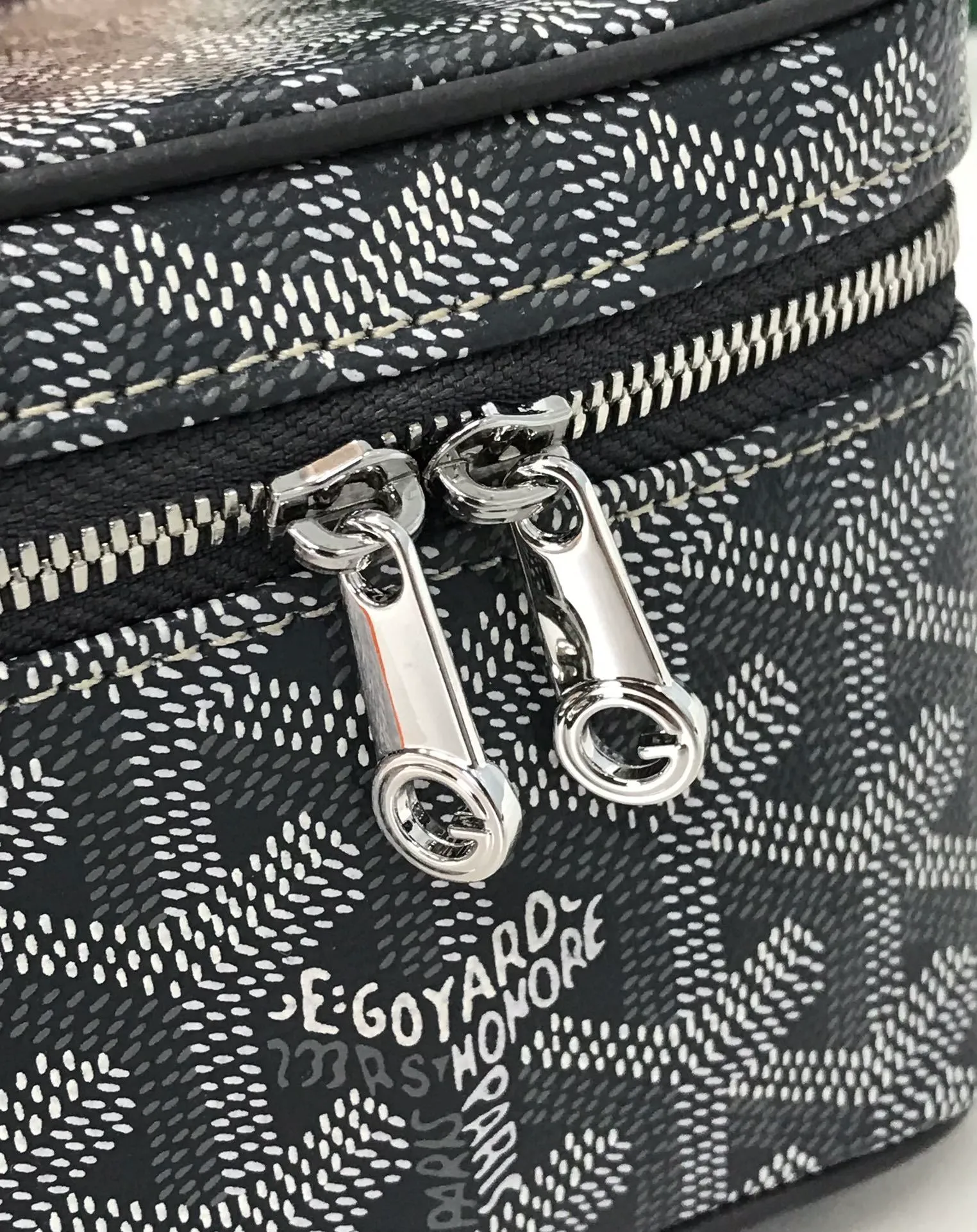 All Categories Official Website "Brand Women's Bags" Women's Bags 💙GOYARD 2025 New GOYARD Cosmetic Bag