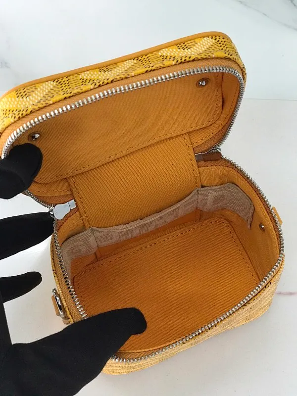 All Categories Official Website "Brand Women's Bags" Women's Bags 💙GOYARD 2025 New GOYARD Cosmetic Bag