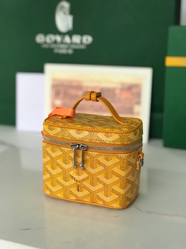 All Categories Official Website "Brand Women's Bags" Women's Bags 💙GOYARD 2025 New GOYARD Cosmetic Bag