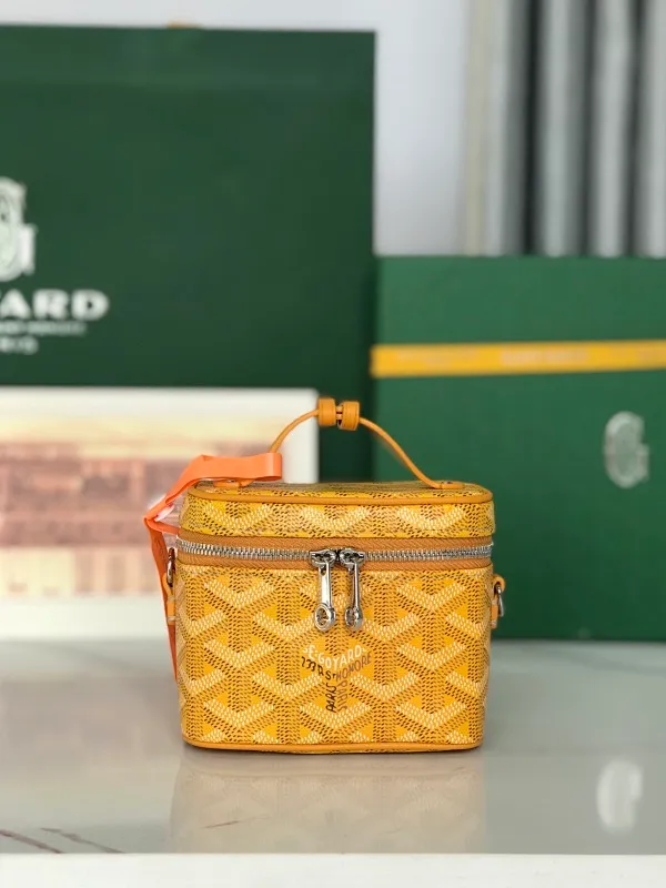 All Categories Official Website "Brand Women's Bags" Women's Bags 💙GOYARD 2025 New GOYARD Cosmetic Bag