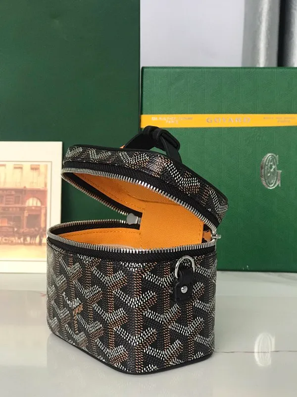 All Categories Official Website "Brand Women's Bags" Women's Bags 💙GOYARD 2025 New GOYARD Cosmetic Bag