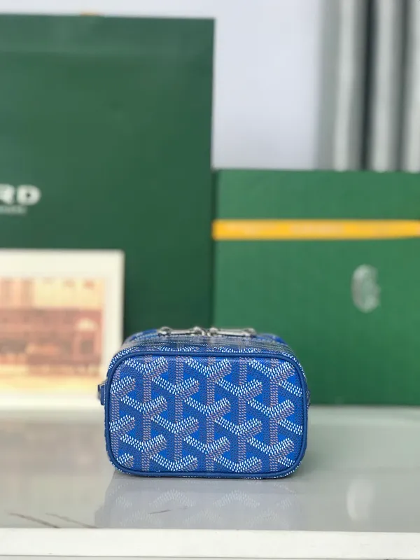All Categories Official Website "Brand Women's Bags" Women's Bags 💙GOYARD 2025 New GOYARD Cosmetic Bag