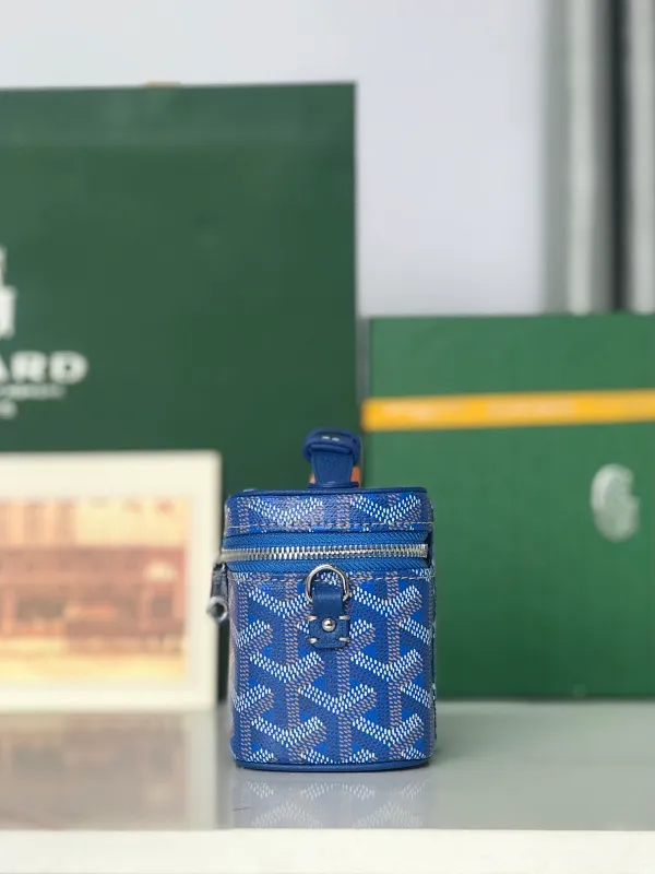 All Categories Official Website "Brand Women's Bags" Women's Bags 💙GOYARD 2025 New GOYARD Cosmetic Bag