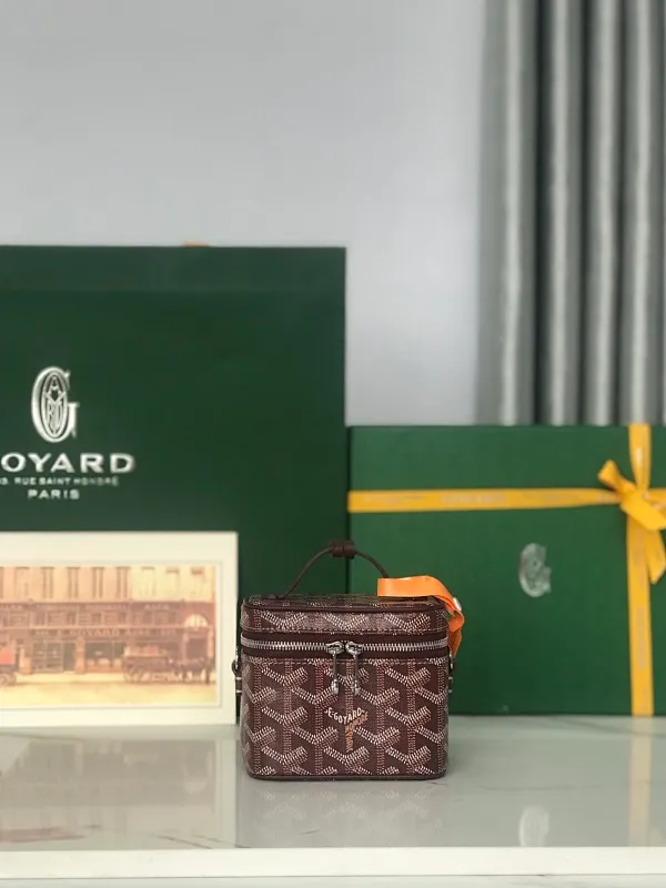 All Categories Official Website "Brand Women's Bags" Women's Bags 💙GOYARD 2025 New GOYARD Cosmetic Bag