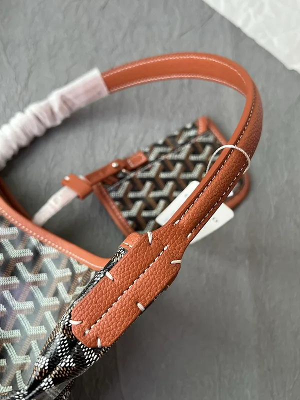 All Categories Official Website "Brand Women's Bags" Women's Bags 💙GOYARD 2026 New Goyard Underarm Bag