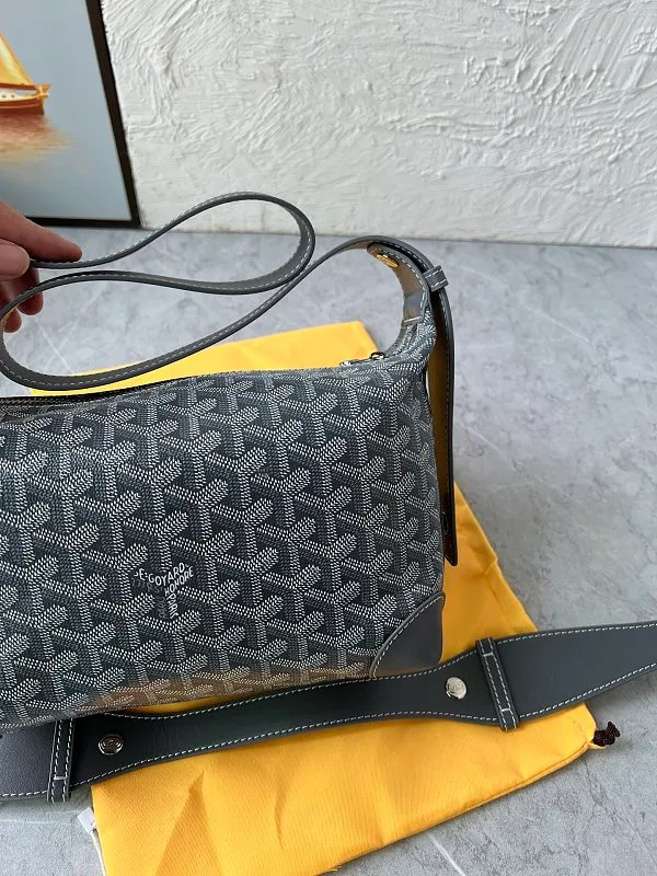 All Categories Official Website "Brand Women's Bags" Women's Bags 💙GOYARD 2026 New Goyard Crossbody Bag