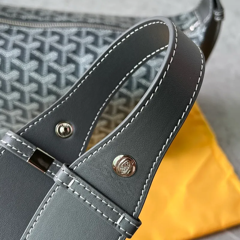 All Categories Official Website "Brand Women's Bags" Women's Bags 💙GOYARD 2026 New Goyard Crossbody Bag