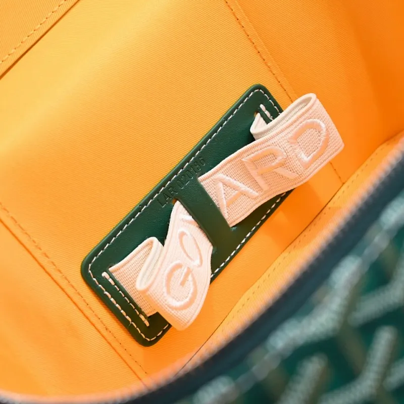 All Categories Official Website "Brand Women's Bags" Women's Bags 💙GOYARD 2026 New Goyard Cosmetic Bag