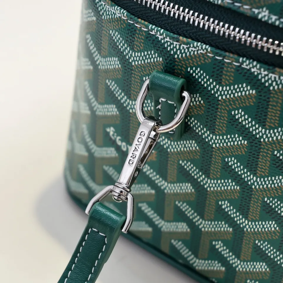 All Categories Official Website "Brand Women's Bags" Women's Bags 💙GOYARD 2026 New Goyard Cosmetic Bag