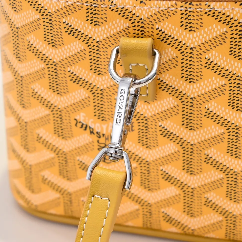 All Categories Official Website "Brand Women's Bags" Women's Bags 💙GOYARD 2026 New Goyard Cosmetic Bag