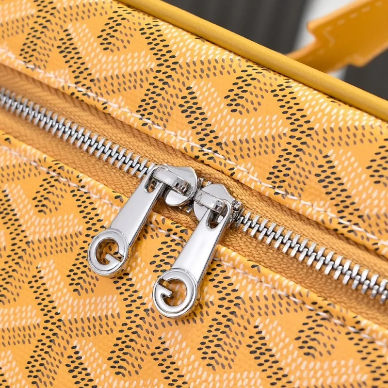 All Categories Official Website "Brand Women's Bags" Women's Bags 💙GOYARD 2026 New Goyard Cosmetic Bag