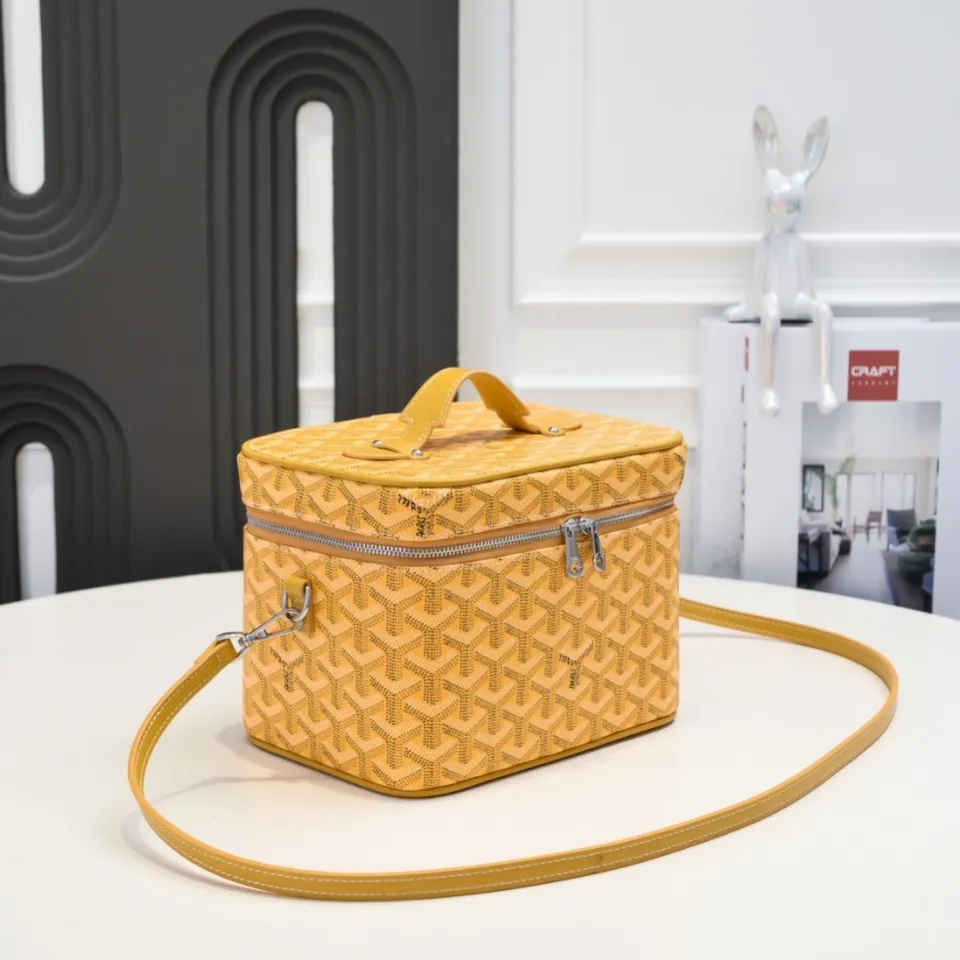 All Categories Official Website "Brand Women's Bags" Women's Bags 💙GOYARD 2026 New Goyard Cosmetic Bag