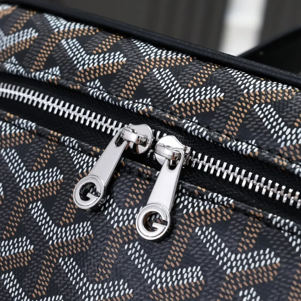All Categories Official Website "Brand Women's Bags" Women's Bags 💙GOYARD 2026 New Goyard Cosmetic Bag