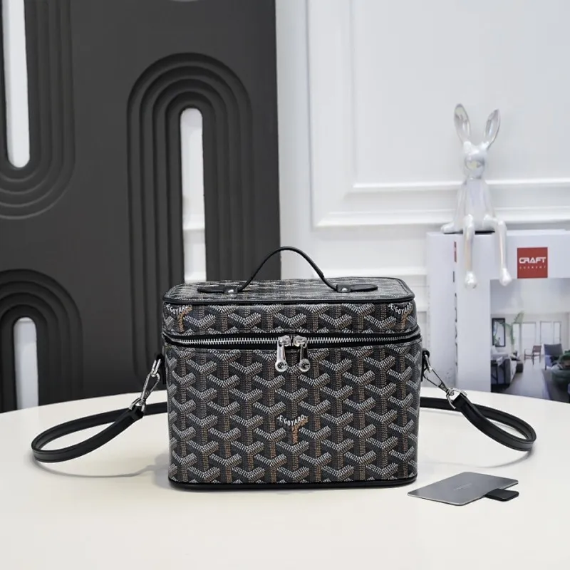 All Categories Official Website "Brand Women's Bags" Women's Bags 💙GOYARD 2026 New Goyard Cosmetic Bag