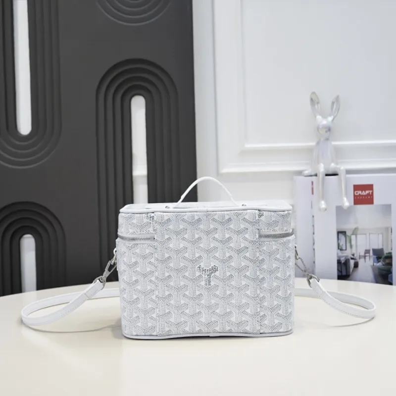 All Categories Official Website "Brand Women's Bags" Women's Bags 💙GOYARD 2026 New Goyard Cosmetic Bag
